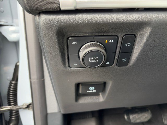 Used 2025 Ford Expedition Platinum w/ Platinum Ultimate Package AWD/4WD image 14