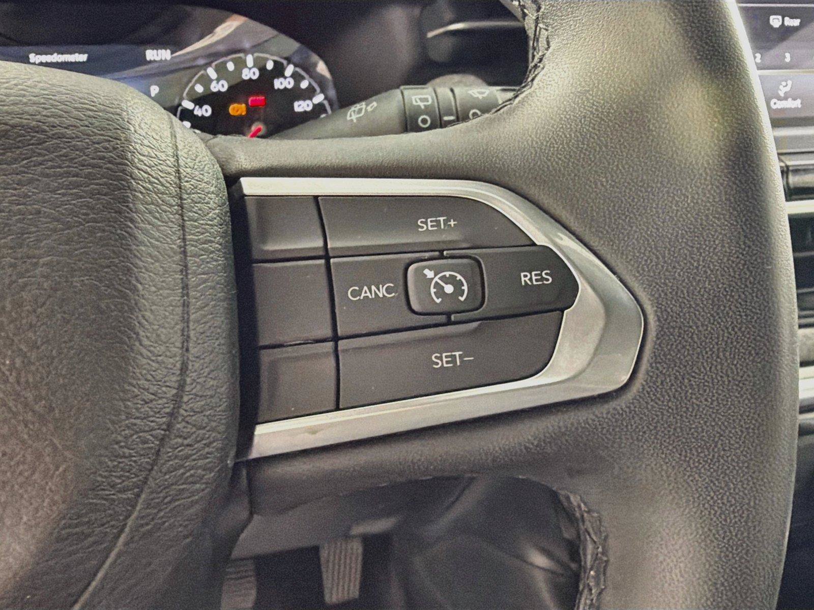 Used 2024 Jeep Compass Latitude AWD/4WD image 39