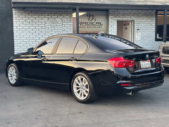 Used 2018 BMW 320i Sedan RWD image 18