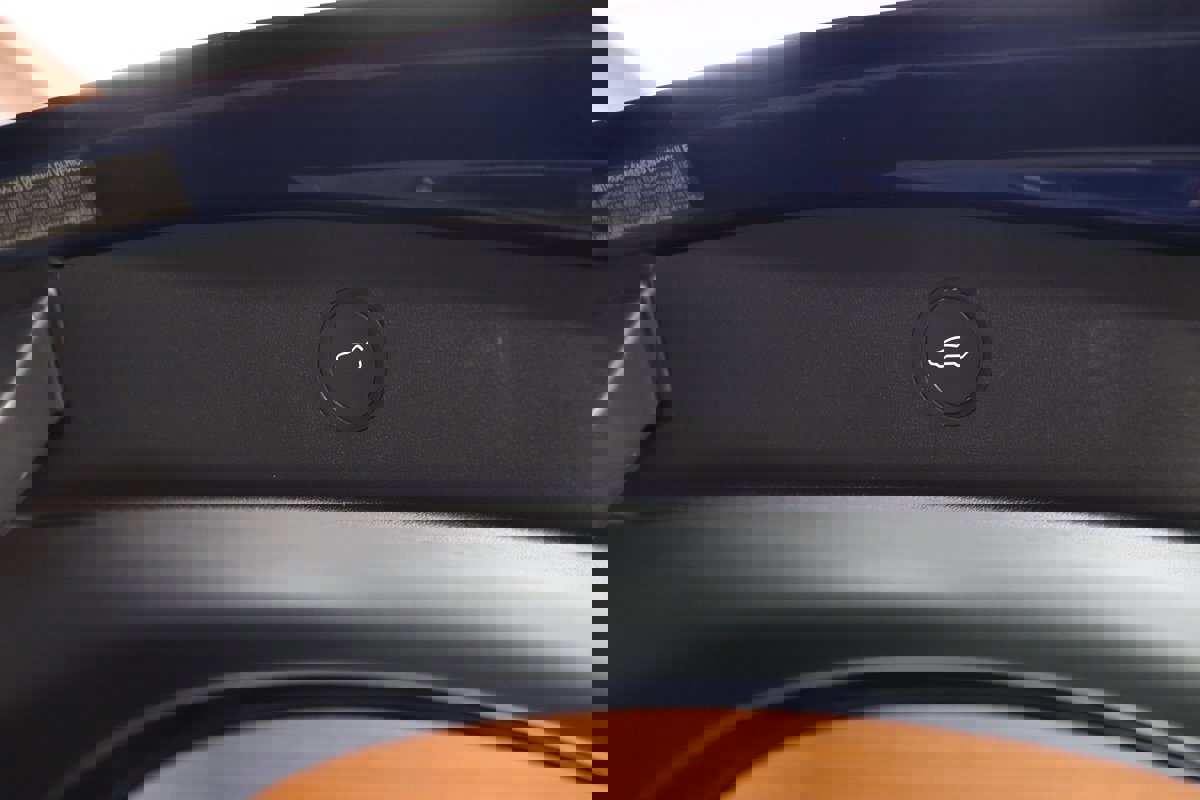 Used 2022 Tesla Model 3 Standard Range image 14