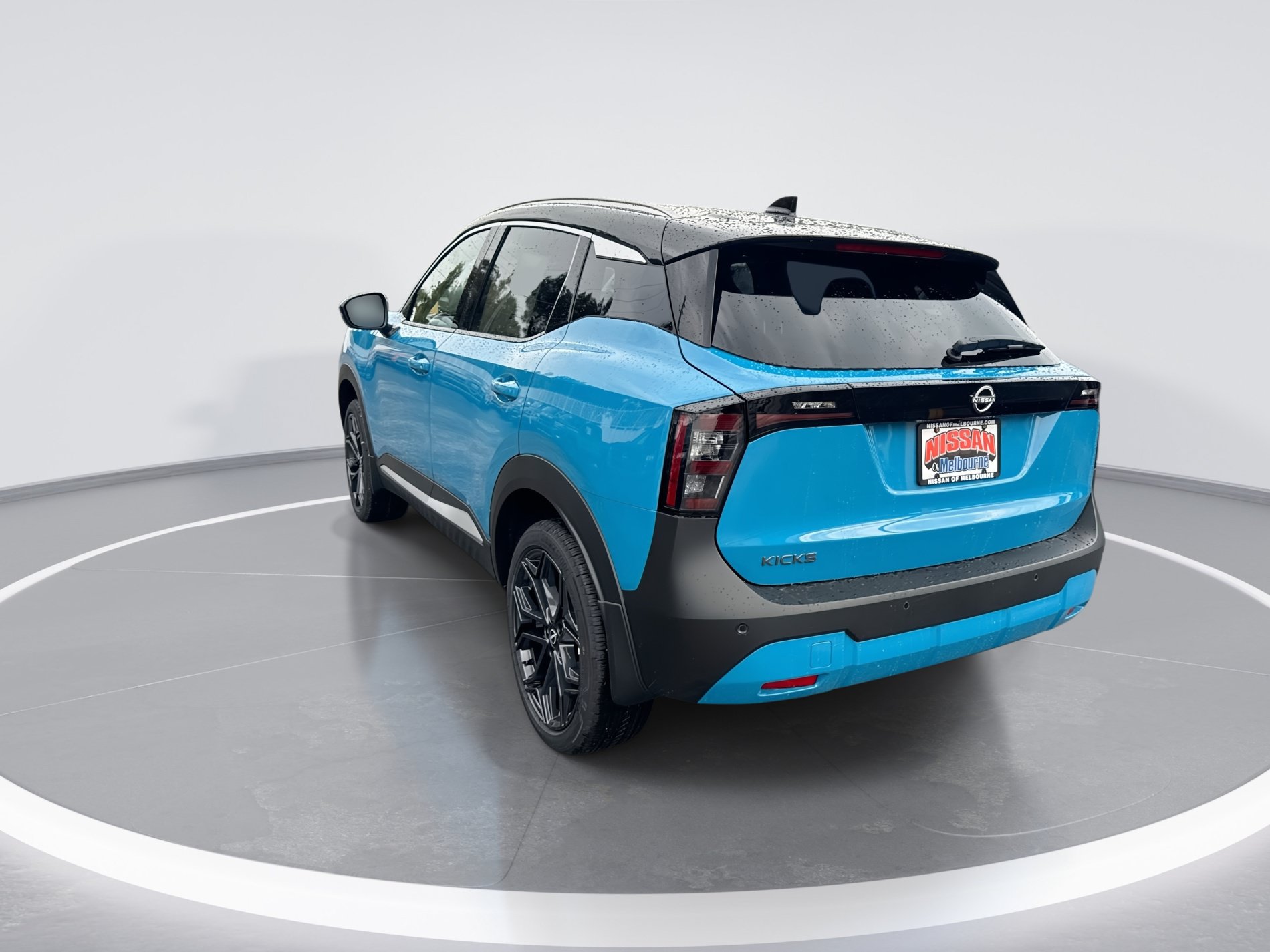 New 2027 Nissan Kicks SR FWD image 6