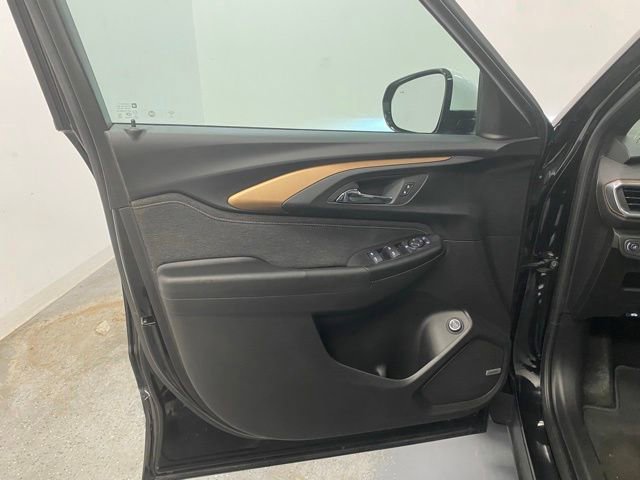 Used 2021 Chevrolet TrailBlazer ACTIV w/ Sun and Liftgate Package AWD/4WD image 20