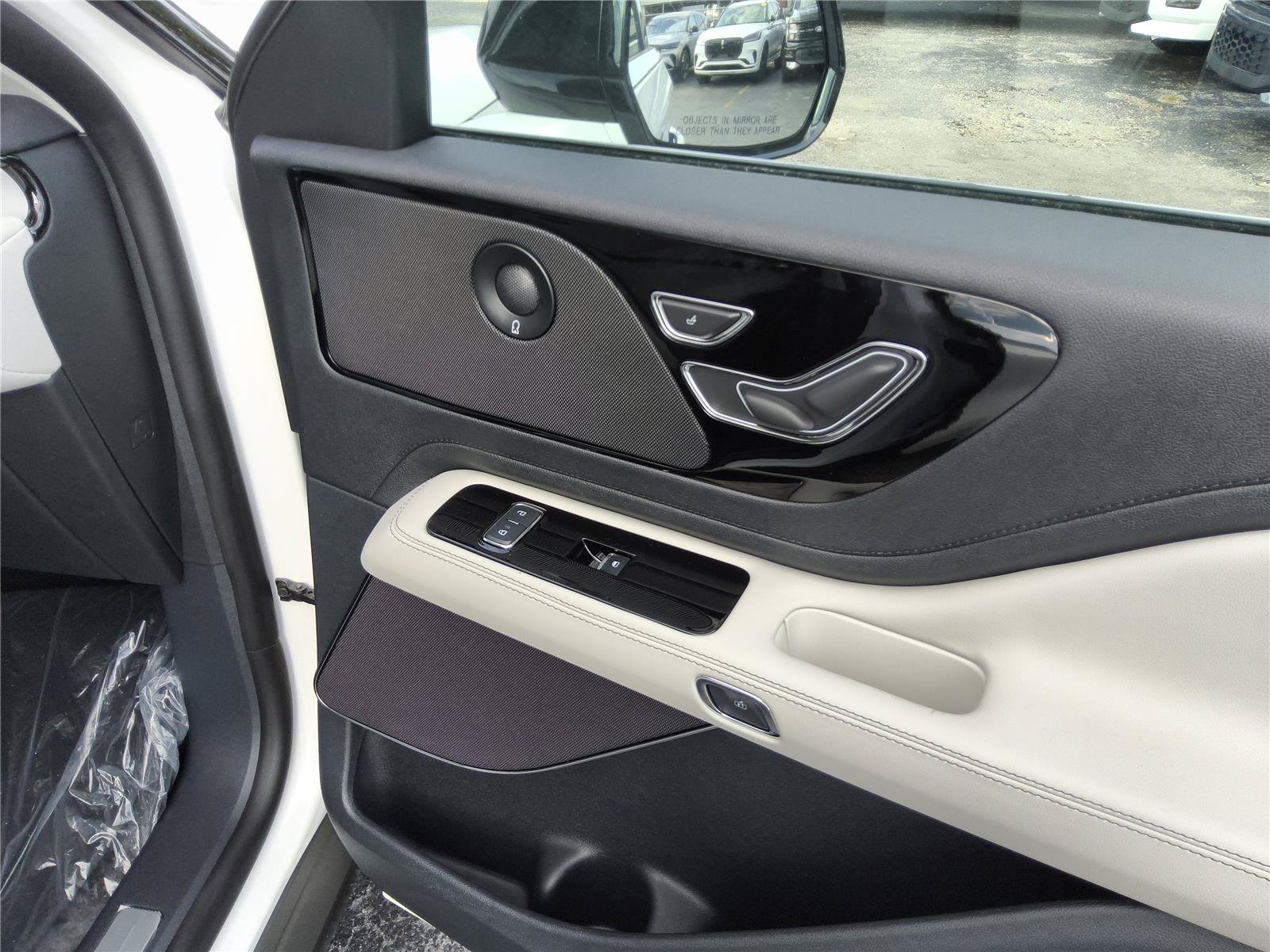 New 2026 Lincoln Aviator Reserve w/ Illumination Package RWD image 25