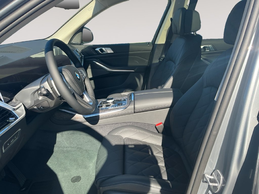 New 2027 BMW X7 xDrive40i w/ Premium Package AWD/4WD image 9