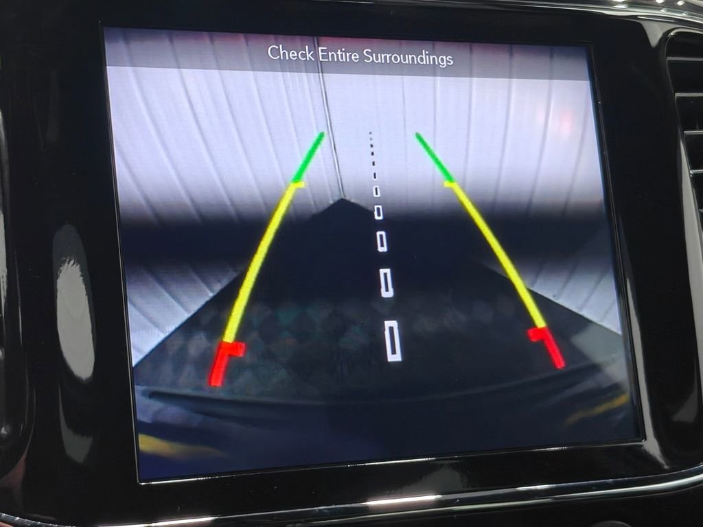 Used 2019 Jeep Grand Cherokee Altitude AWD/4WD image 7