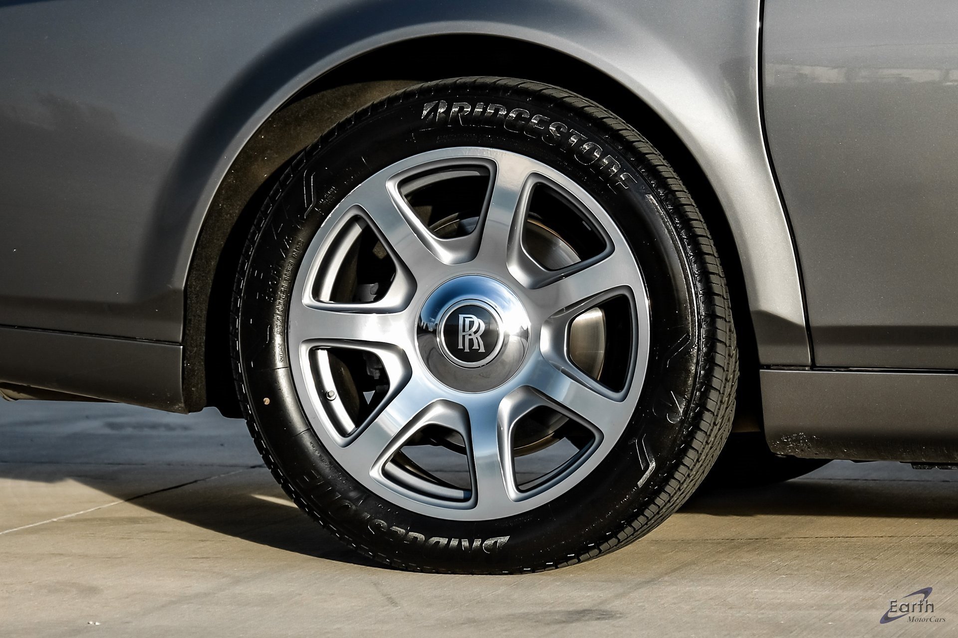 Used 2014 Rolls-Royce Phantom Sedan image 87