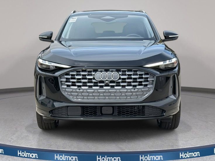 Certified 2025 Audi Q5 Premium w/ Premium Plus AWD/4WD image 2