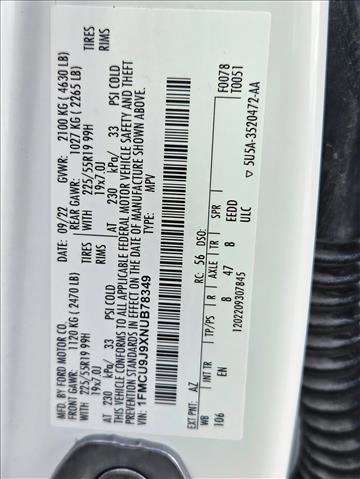 Used 2022 Ford Escape Titanium w/ Class II Trailer Tow Package image 27