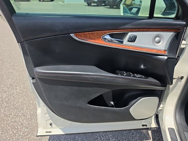 Used 2016 Lincoln MKX Black Label w/ Technology Package FWD image 16