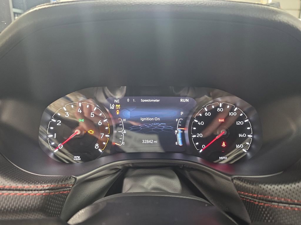 Used 2025 Jeep Compass Trailhawk image 18