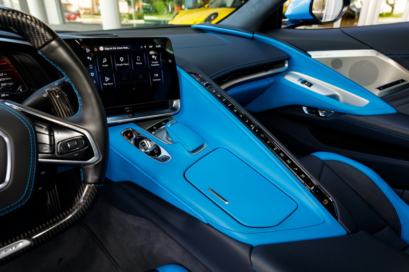 Used 2025 Chevrolet Corvette Z06 RWD image 39