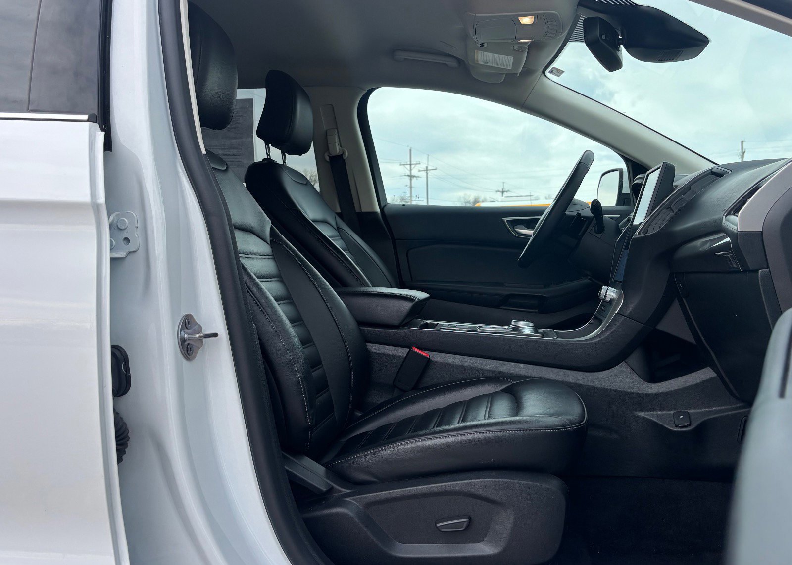 Certified 2024 Ford Edge SEL w/ Convenience Package image 26