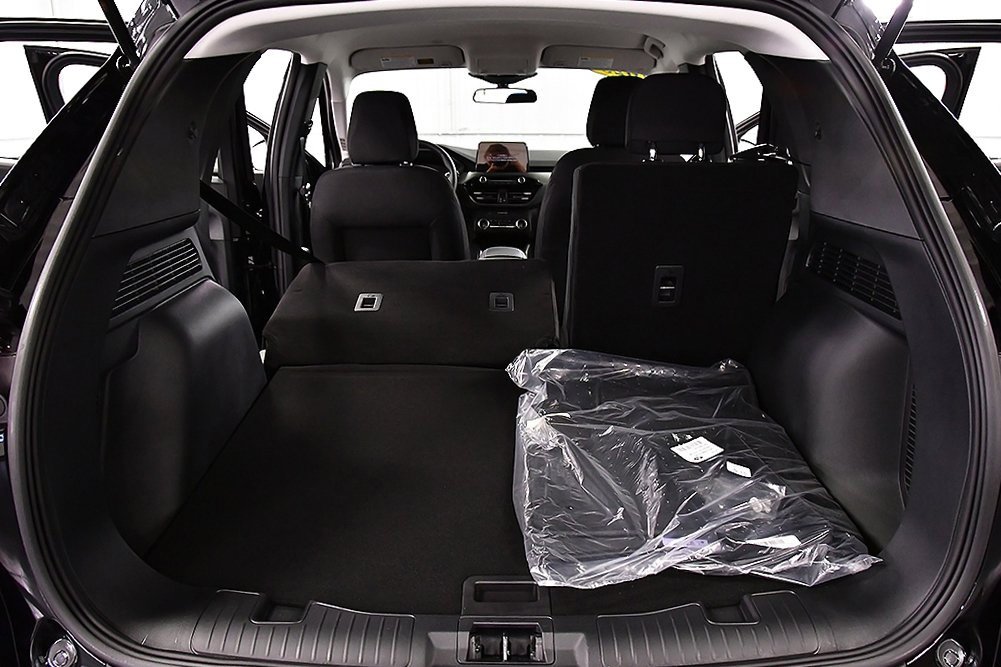 New 2025 Ford Escape Active w/ Cold Weather Package image 31