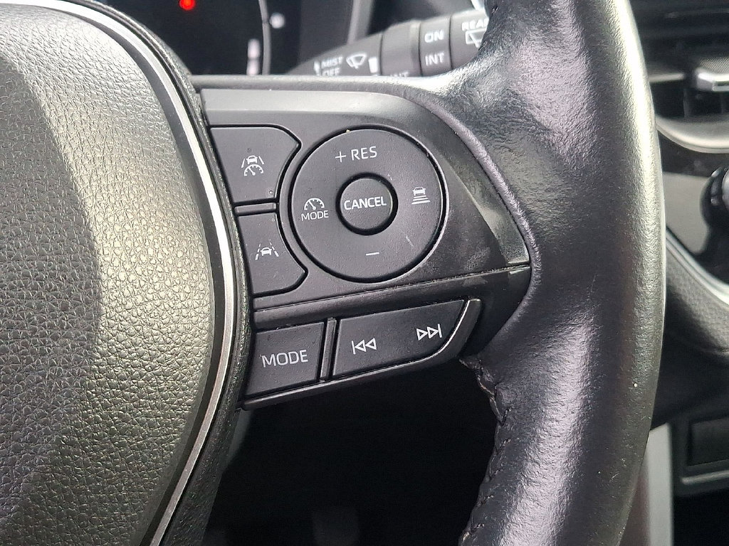 Certified 2023 Toyota Corolla Cross XLE w/ Convenience Package AWD/4WD image 23