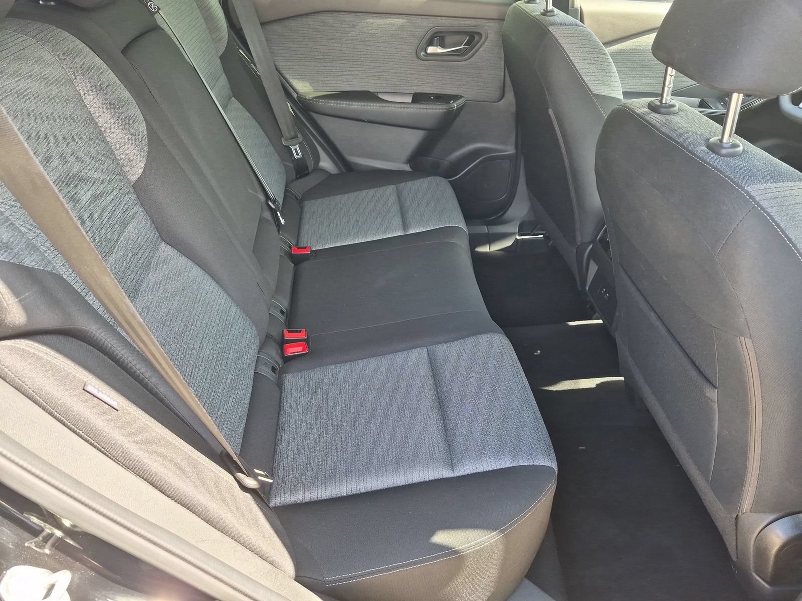 Certified 2023 Nissan Rogue SV AWD/4WD image 34