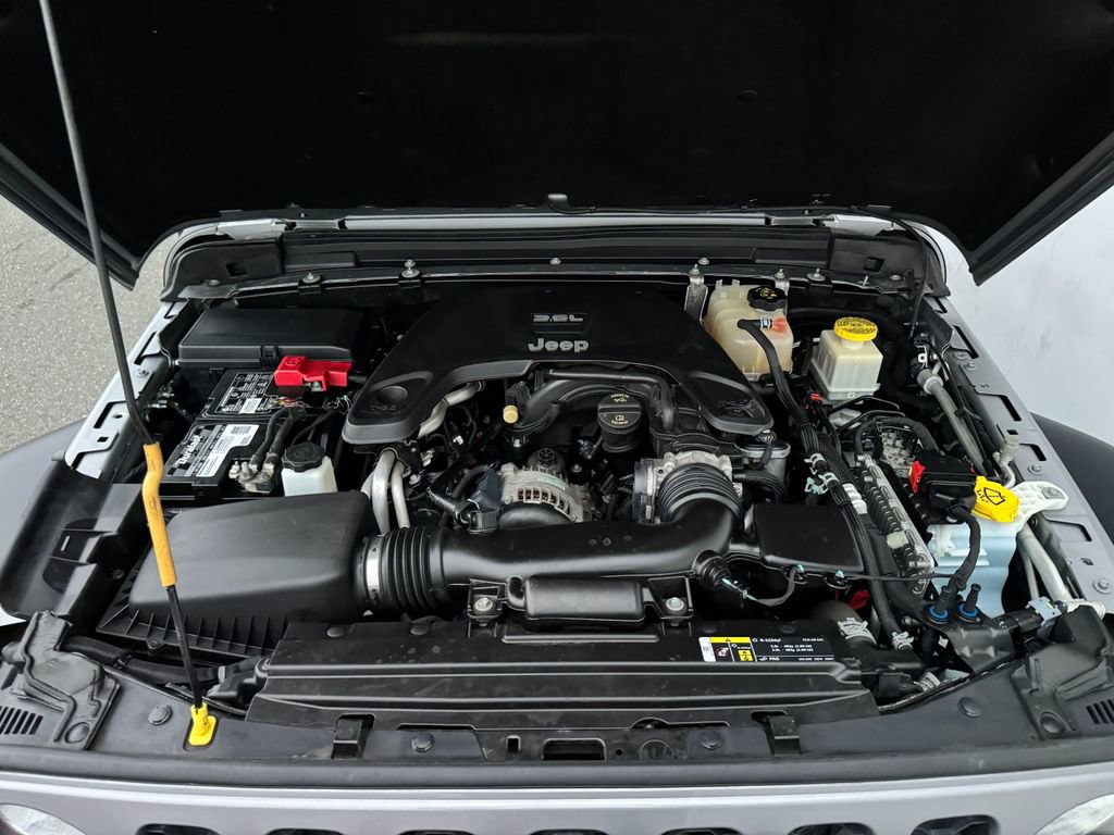 Used 2020 Jeep Gladiator Sport w/ Quick Order Package 24S image 21