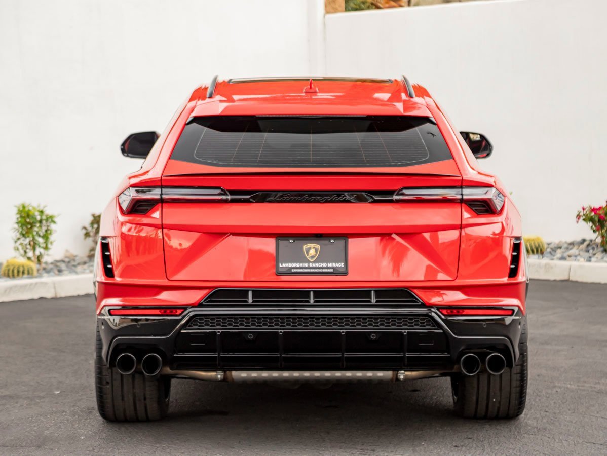Used 2024 Lamborghini Urus S image 8