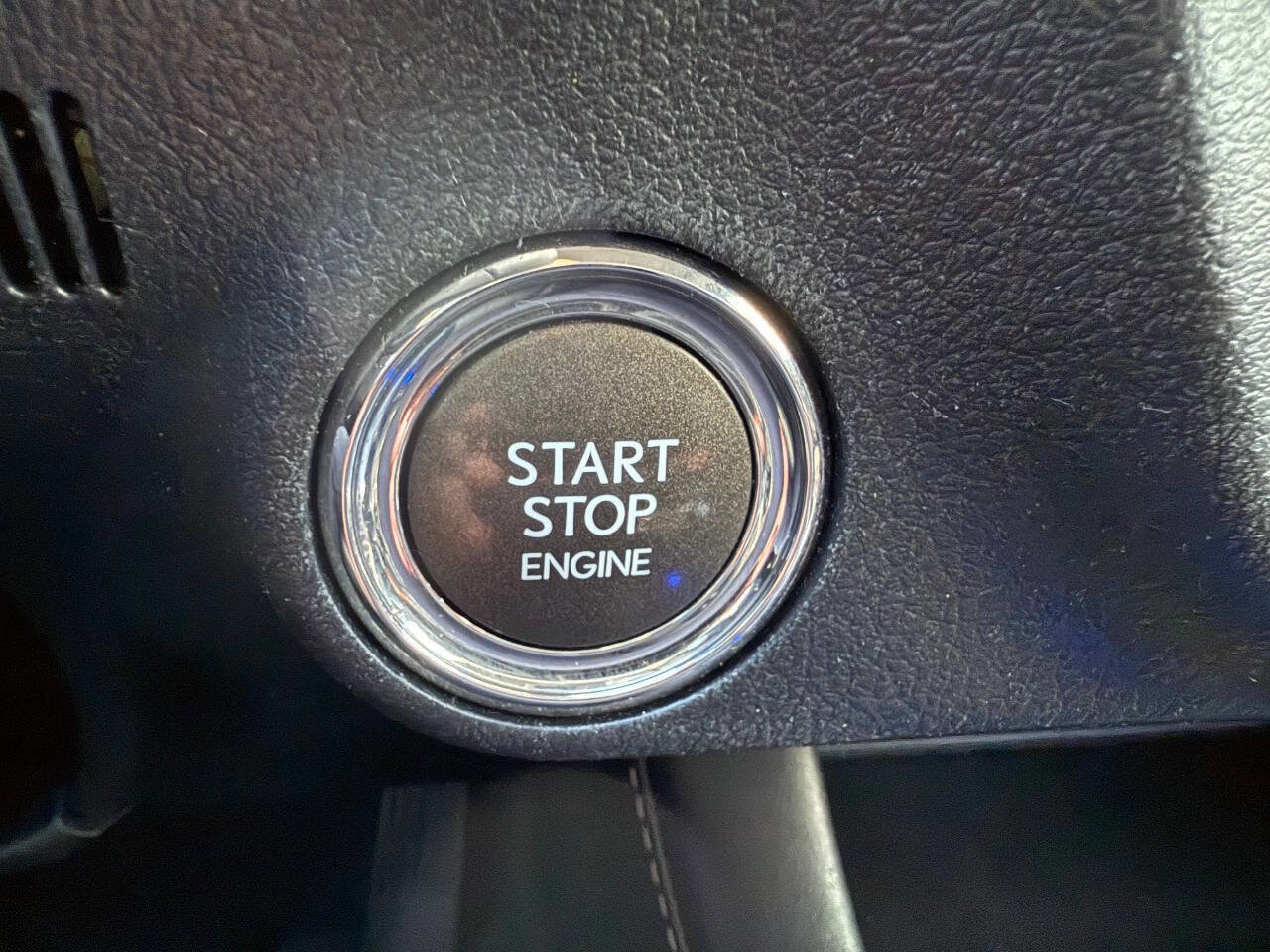 Used 2018 Lexus RX 350L Luxury w/ Accessory Package image 39