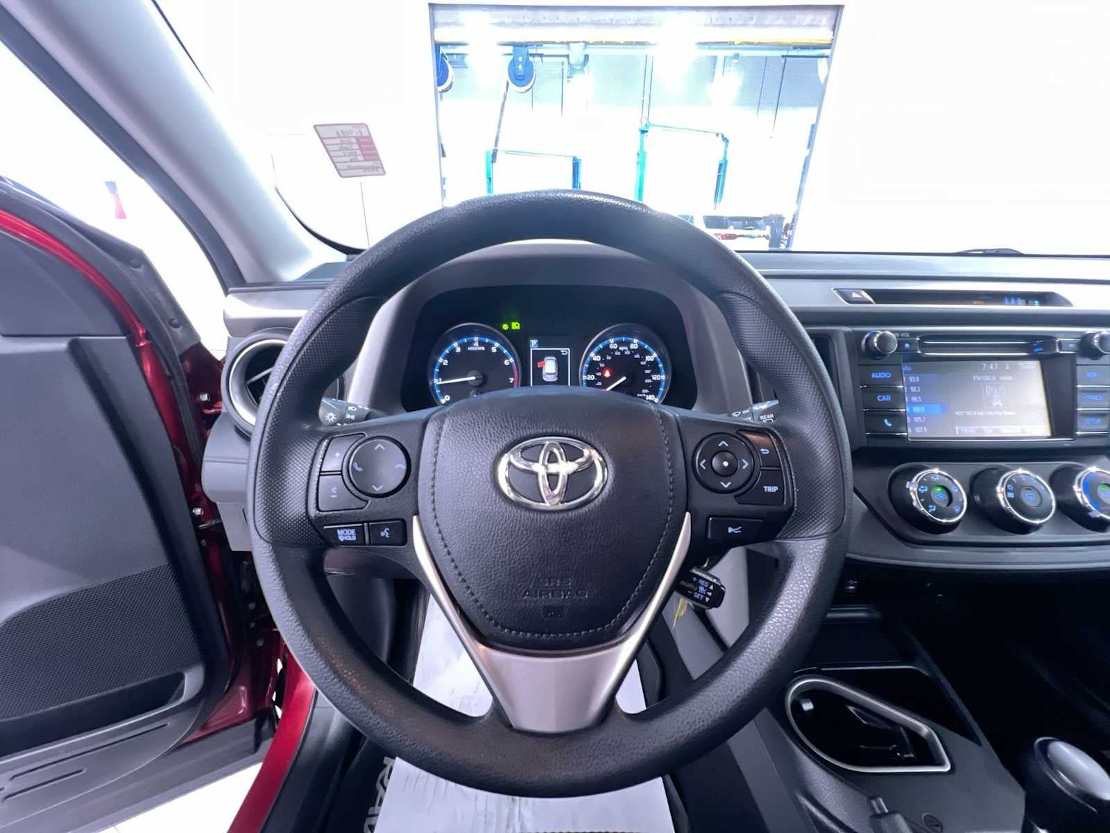 Used 2018 Toyota RAV4 LE w/ All Weather Liner Package FWD image 15