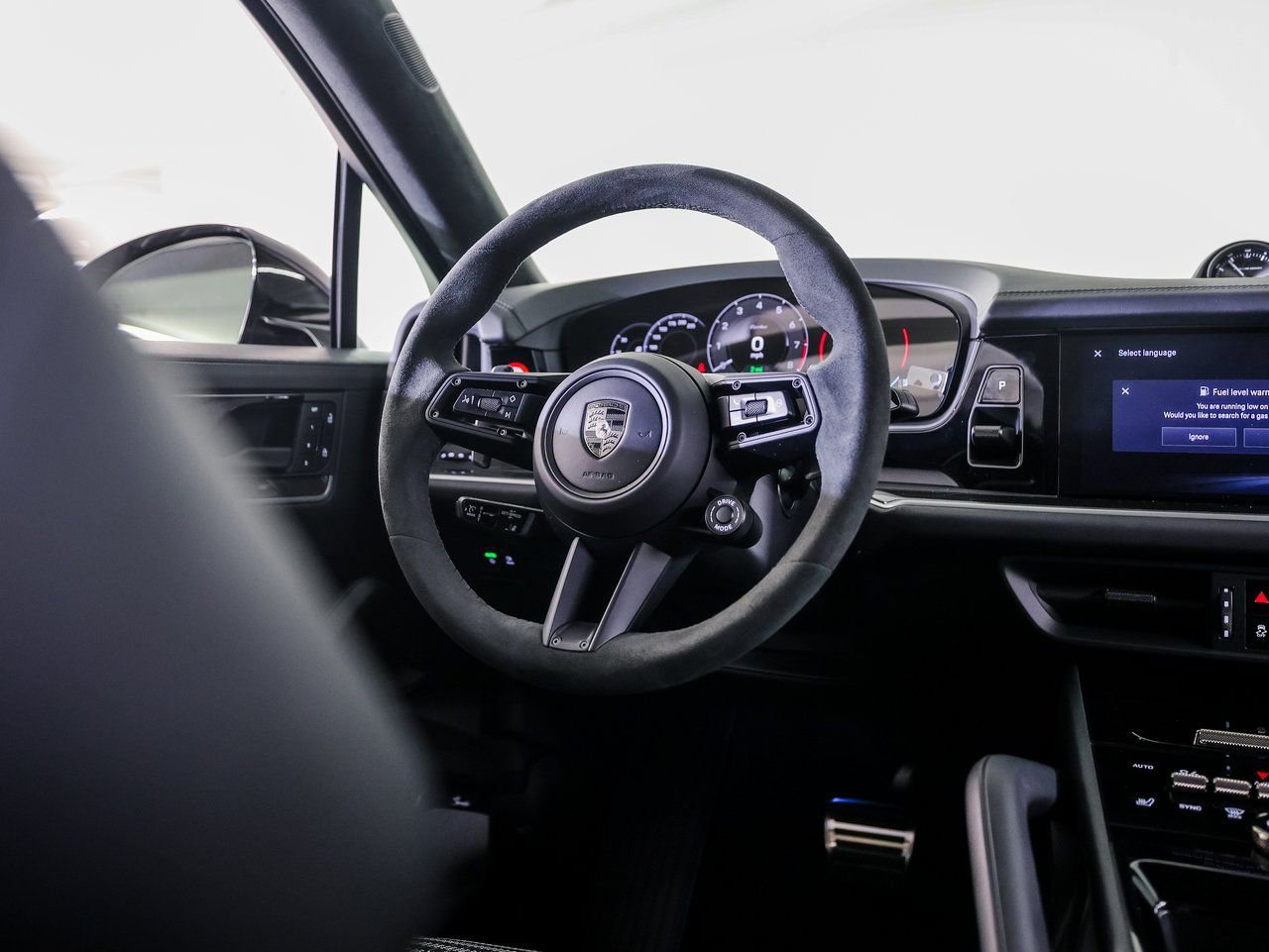 New 2026 Porsche Cayenne Turbo image 25