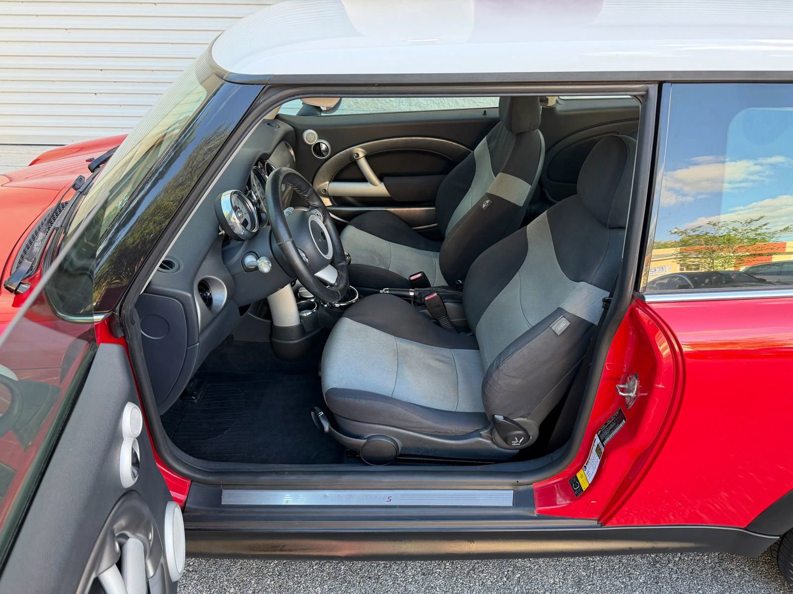 Used 2005 MINI Cooper S image 23