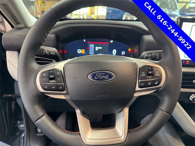 Used 2026 Ford Explorer Active w/ Active Comfort Package image 18