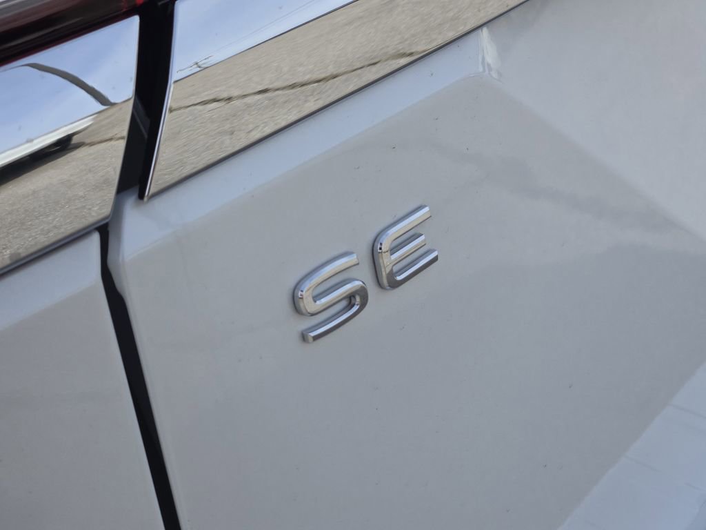 New 2026 Volkswagen Atlas SE image 8