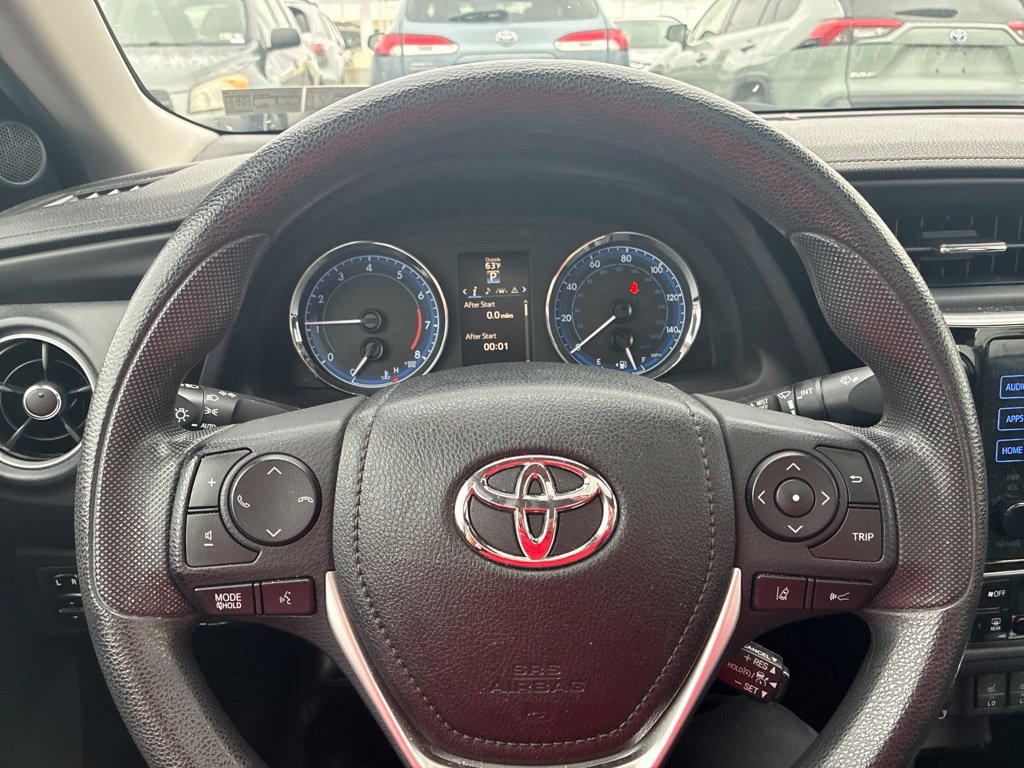 Used 2017 Toyota Corolla XLE w/ Carpet Mat Package (TMS) FWD image 28