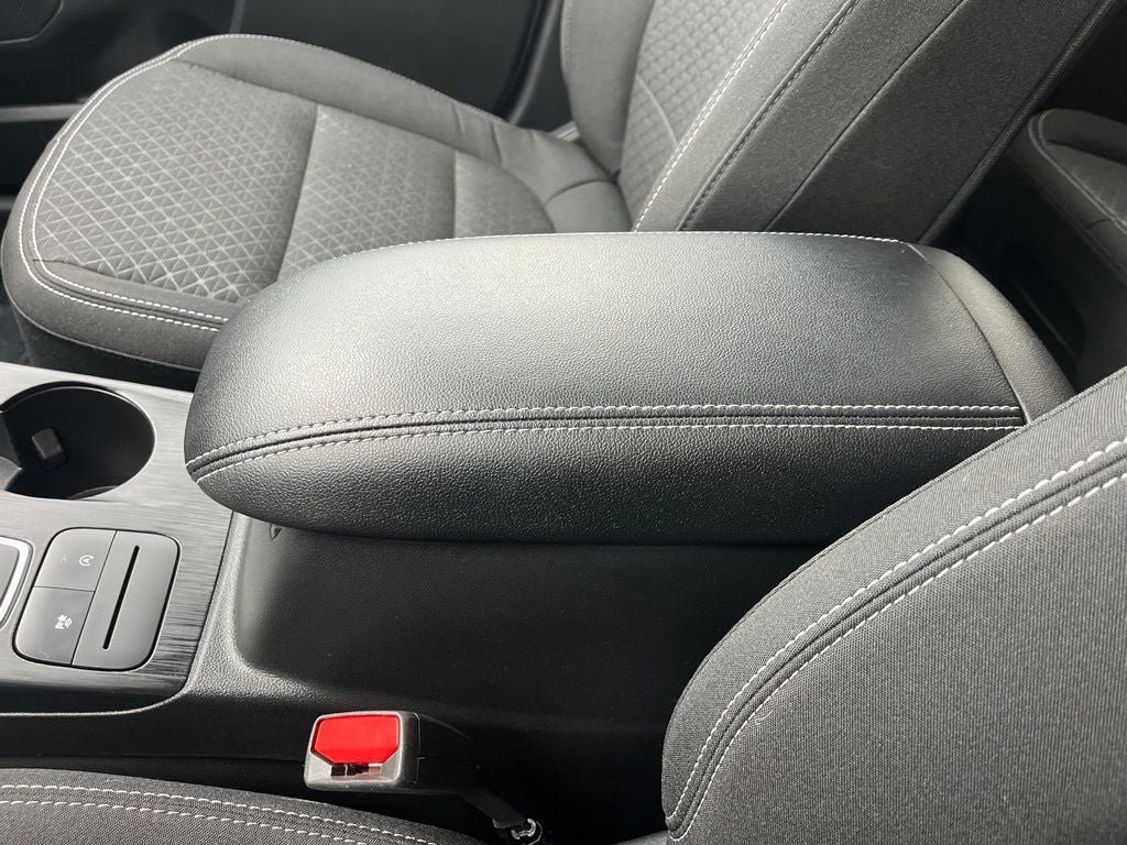 Certified 2025 Ford Escape Active w/ Cold Weather Package FWD image 34