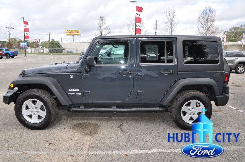 Used 2018 Jeep Wrangler Unlimited Sport S image 2