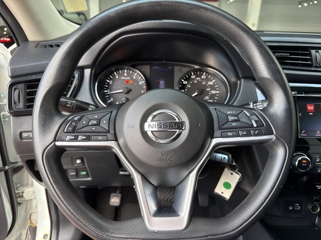 Used 2018 Nissan Rogue S image 10