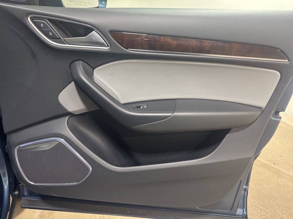 Used 2018 Audi Q3 2.0T Premium Plus w/ Premium Plus Package image 26