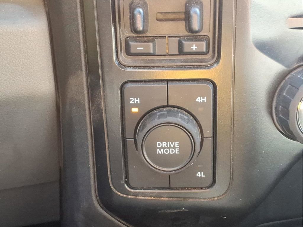 Used 2024 Ford F250 XLT AWD/4WD image 10
