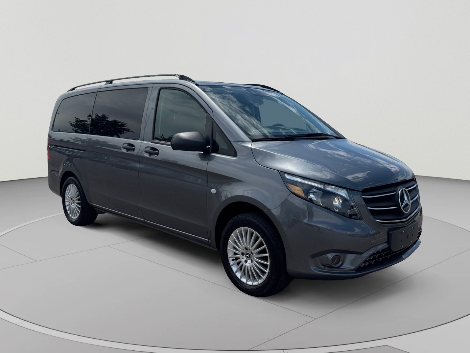 Used 2023 Mercedes-Benz Metris Passenger image 7