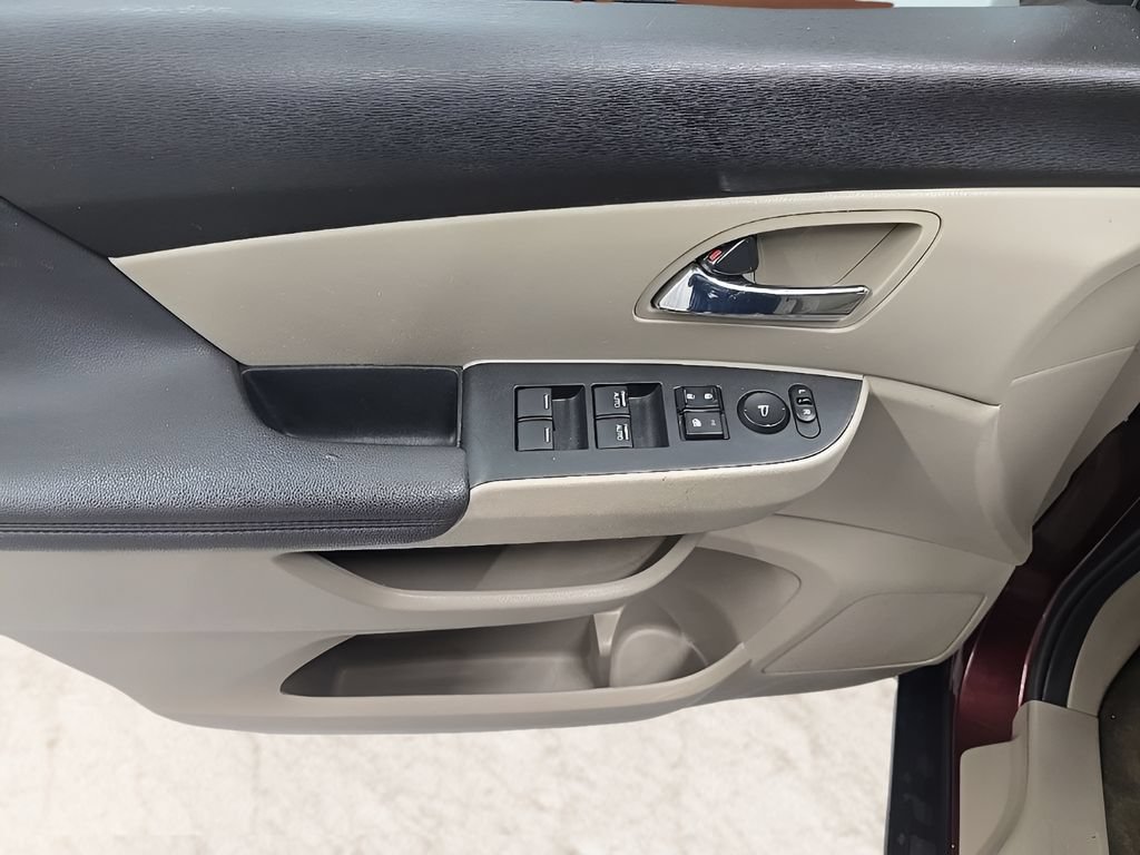 Used 2016 Honda Odyssey SE image 10