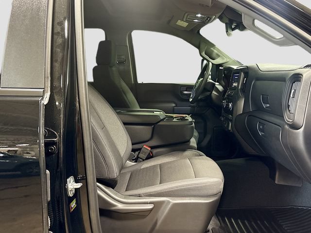Used 2025 Chevrolet Silverado 2500 Custom w/ Custom Value Package AWD/4WD image 22