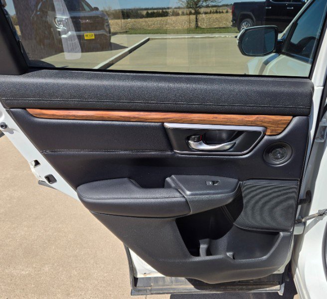 Used 2018 Honda CR-V Touring image 13