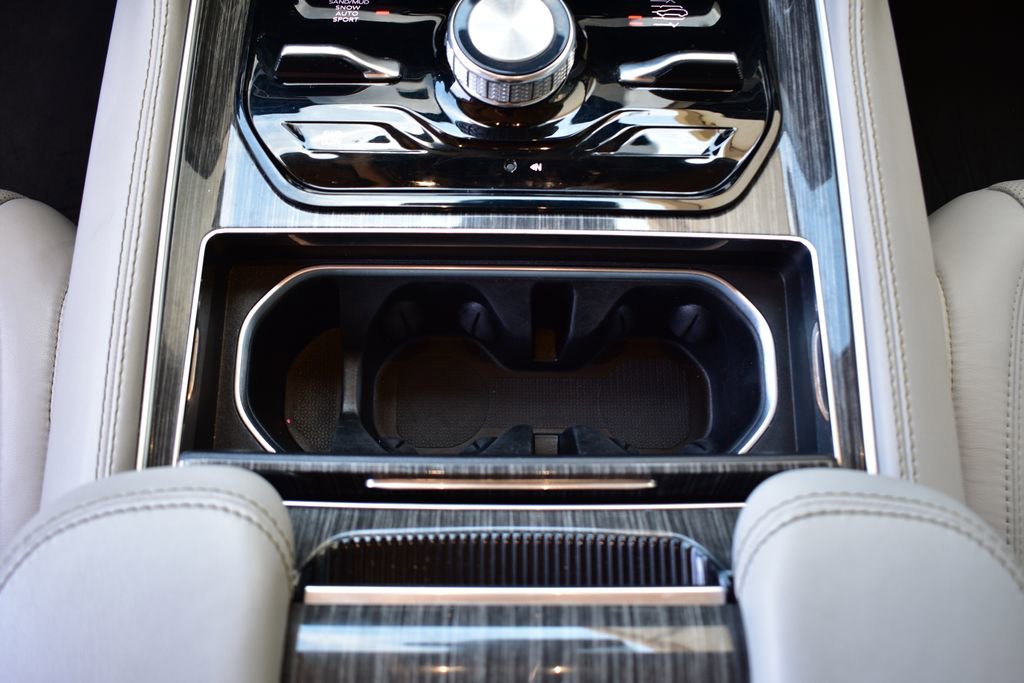 Used 2022 Jeep Wagoneer Series III w/ Premium Group I image 44