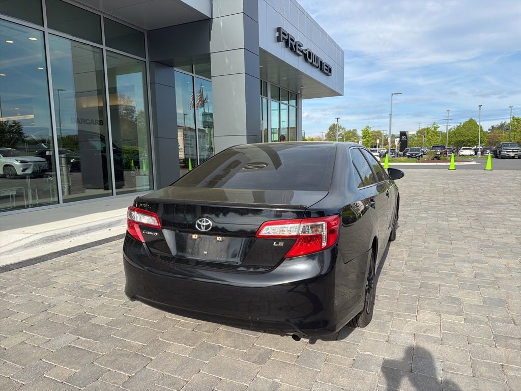 Used 2014 Toyota Camry LE FWD image 13