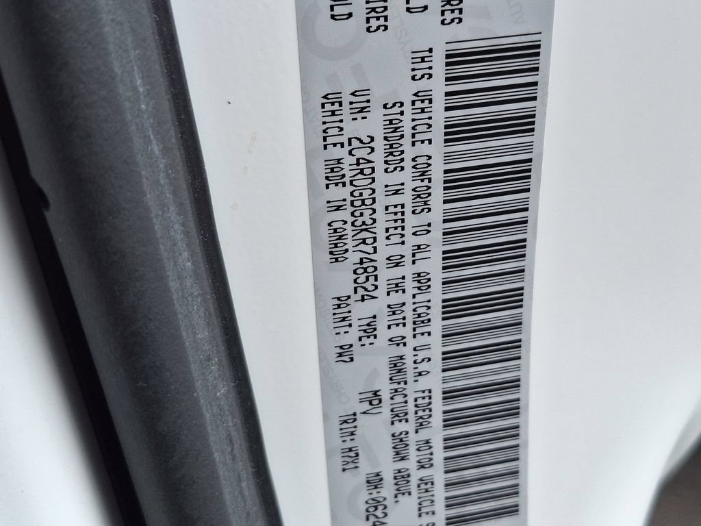 Used 2019 Dodge Grand Caravan SE FWD image 30