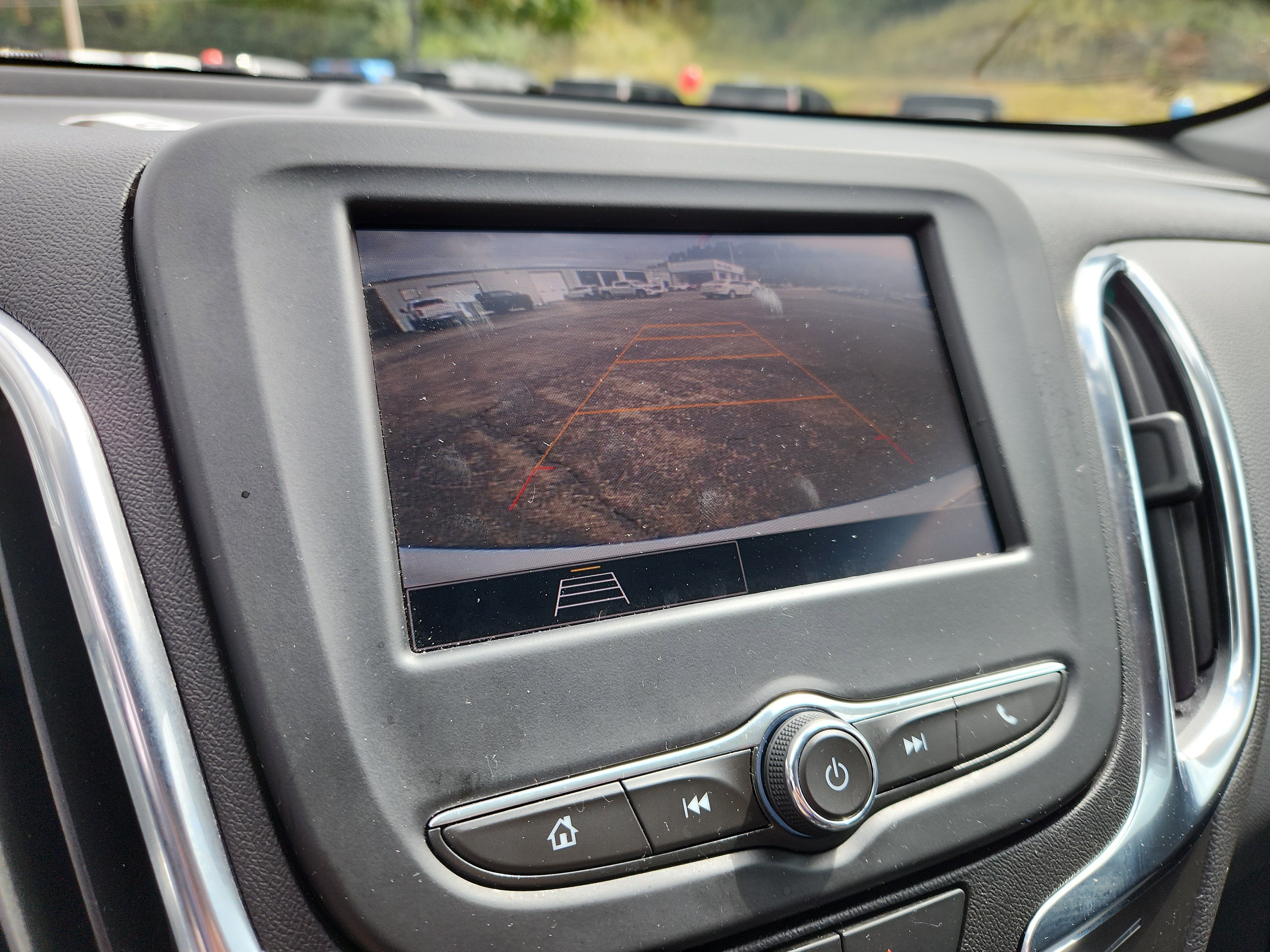 Used 2024 Chevrolet Equinox LT image 33