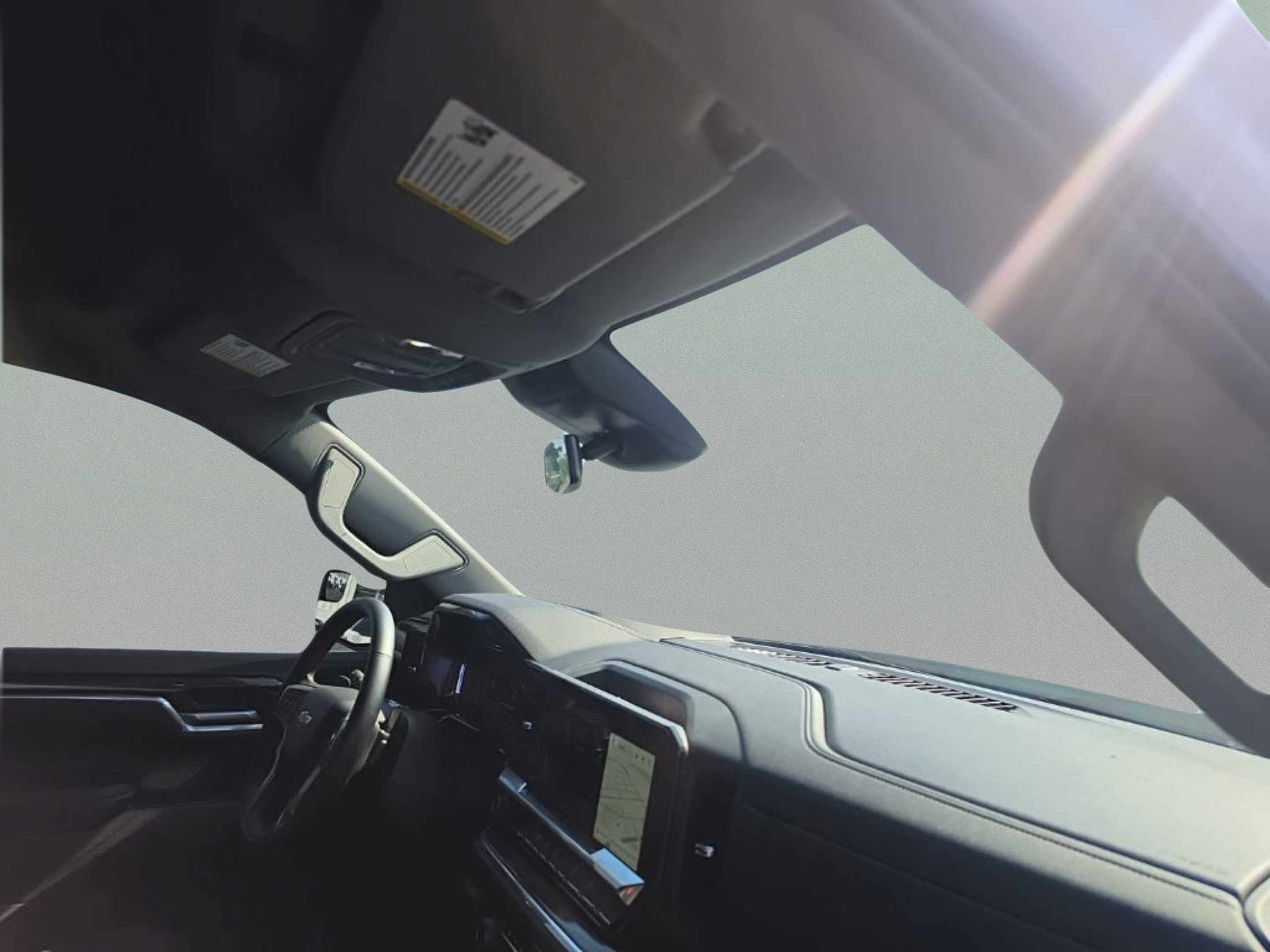 Used 2025 Chevrolet Silverado 1500 LT RWD image 30