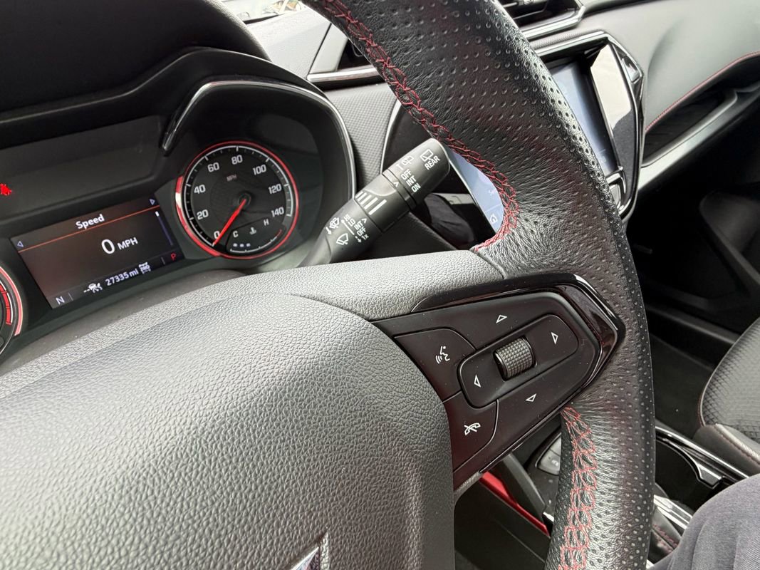 Used 2022 Chevrolet TrailBlazer RS w/ Technology Package image 31