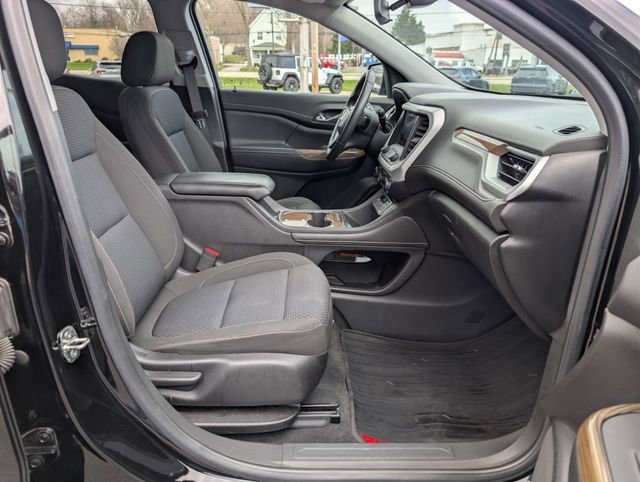 Used 2021 GMC Acadia SLE image 12