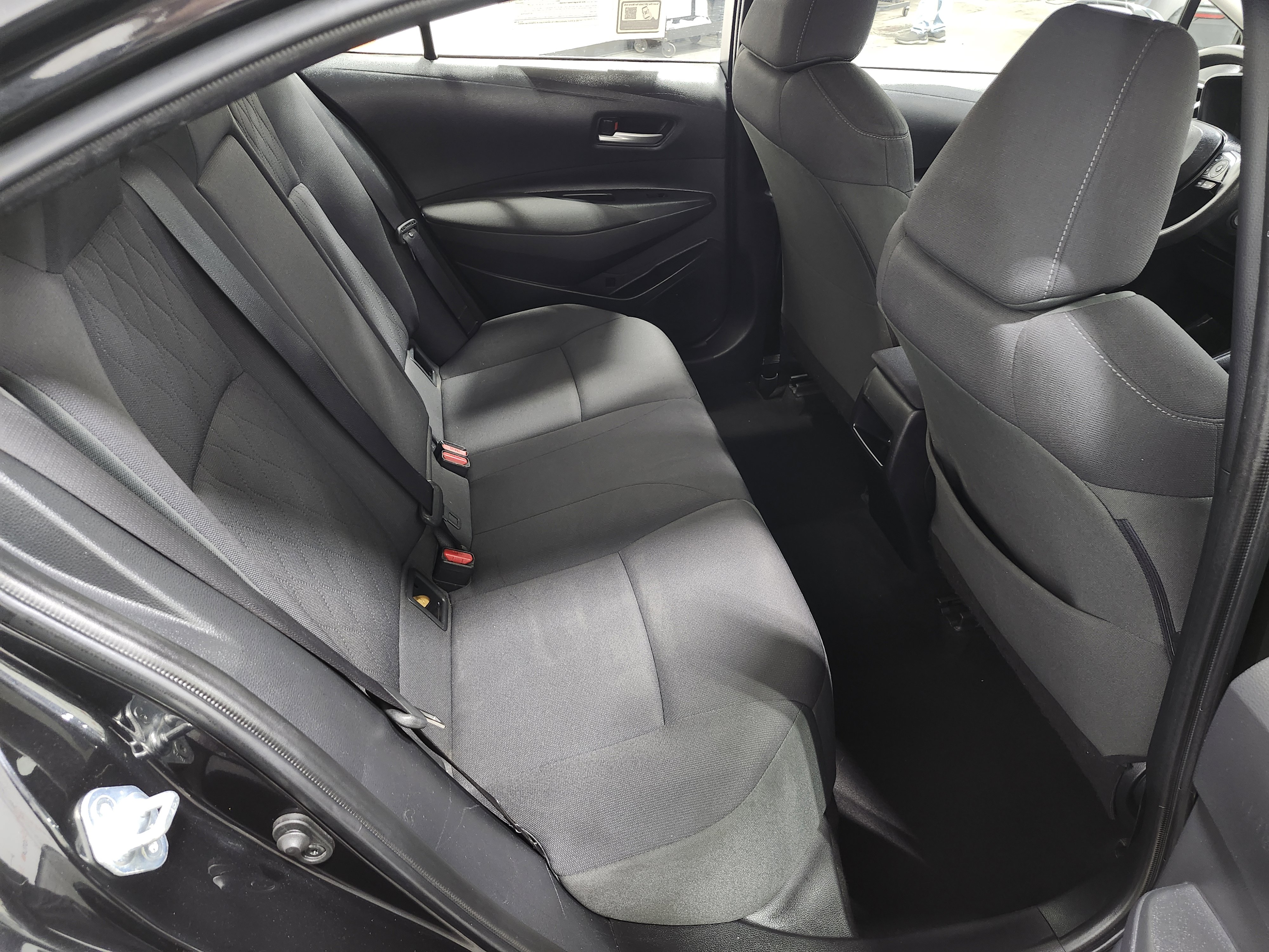 Used 2020 Toyota Corolla LE image 17