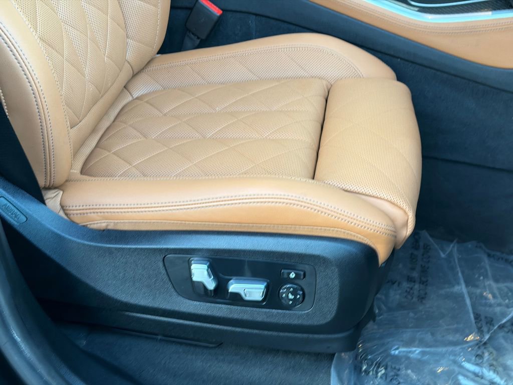 Used 2023 BMW X5 M50i w/ Executive Package image 14