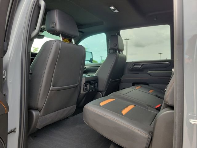 Used 2025 GMC Sierra 2500 AT4 w/ AT4 Premium Plus Package AWD/4WD image 10