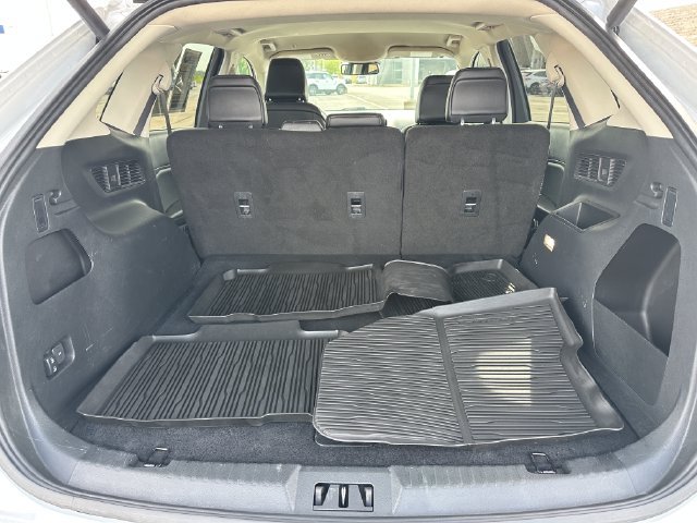 Used 2024 Ford Edge SEL w/ Convenience Package AWD/4WD image 10