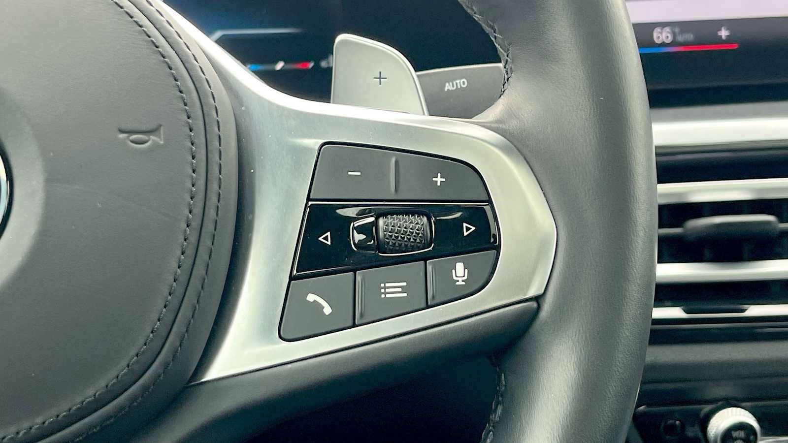 Used 2023 BMW M340i xDrive w/ Shadowloine Package AWD/4WD image 39