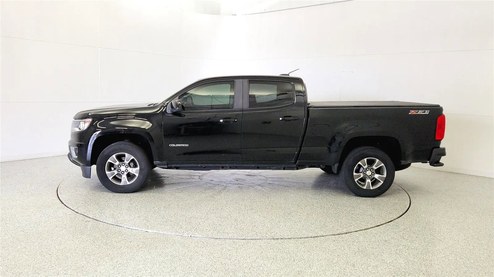 Used 2017 Chevrolet Colorado Z71 image 4